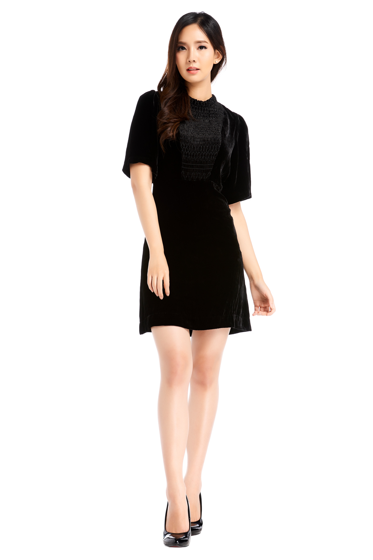 maje, dress, mini dress, black dress, short dress. velvet dress, party dress, outfit, fashion, designer dress, เช่าชุด, เดรส, เดรสสั้น, ชุดปาร์ตี้, ชุดแบรนด์เนม, ชุดออกงาน