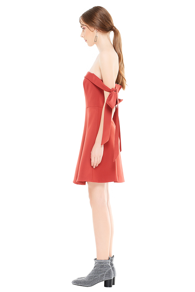 side view of the dress