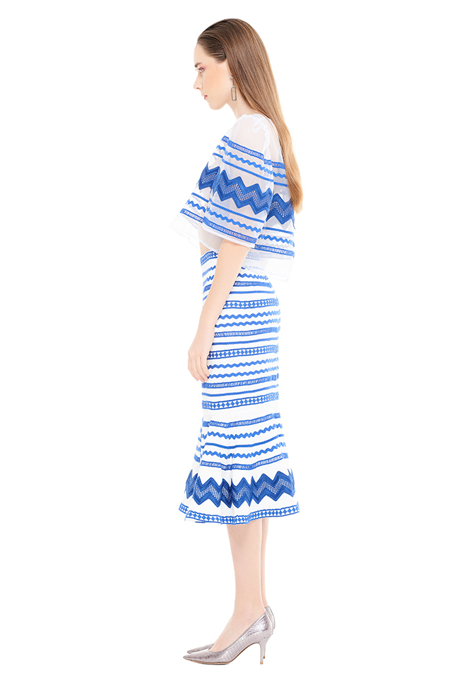 side view of the dress