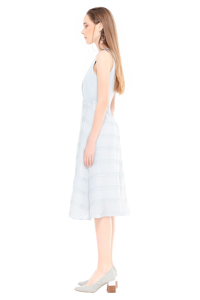 side view of the dress