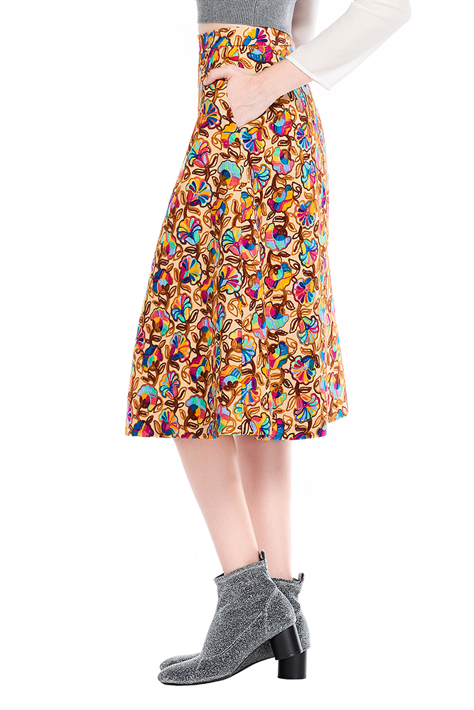 side view of the dress