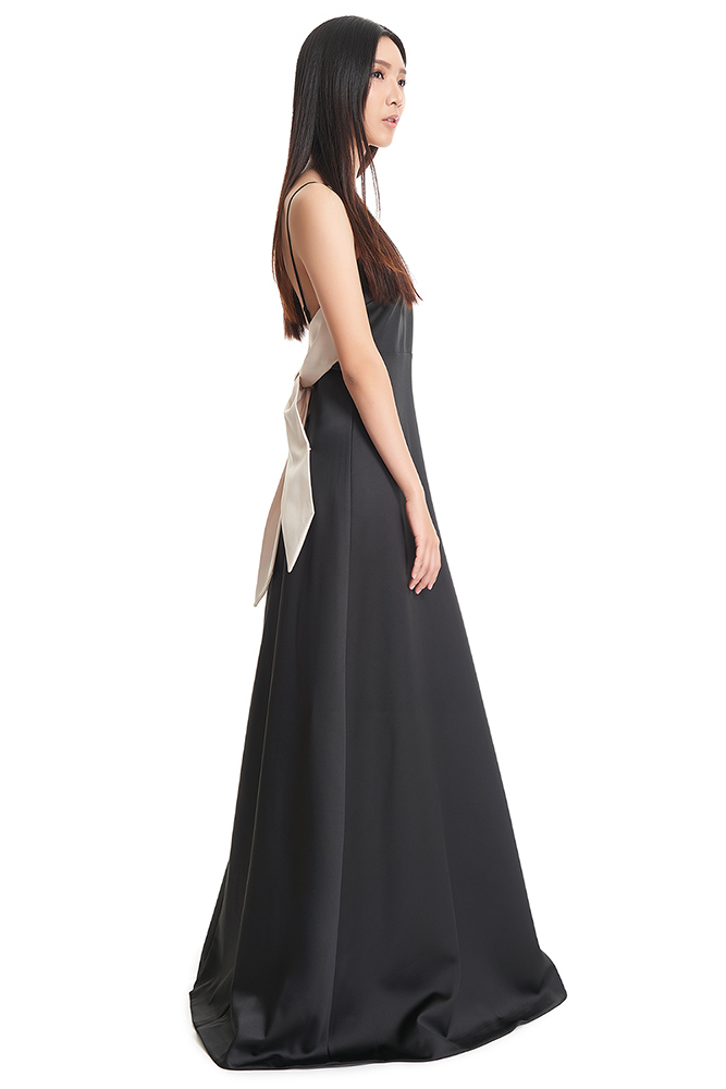 side view of the dress