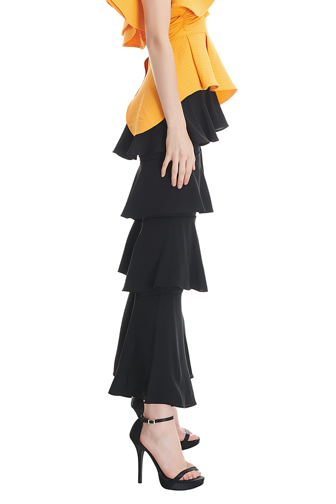 side view of the dress